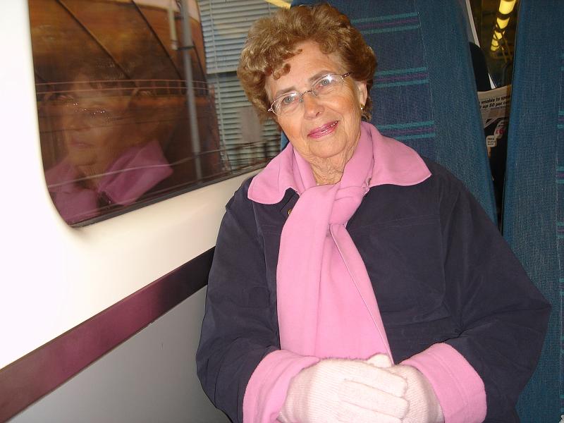 n a Mum Jan 08 London.JPG